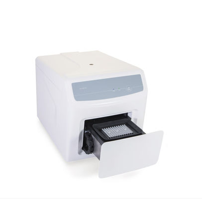 La macchina in tempo reale 96 di PCR 96 accurati dell'attrezzatura di laboratorio scaturisce tempo reale quantitativo